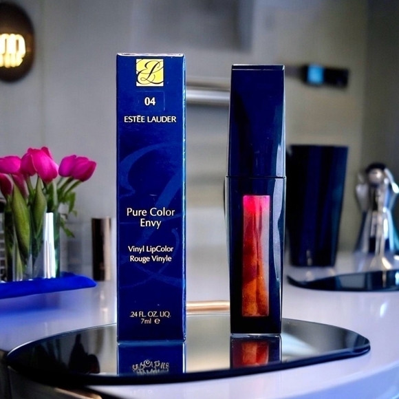 Lipstick ESTEE LAUDER Pure Color Lipgloss Envy Vinyl Lipcolor SHAMELESS - Picture 1 of 5